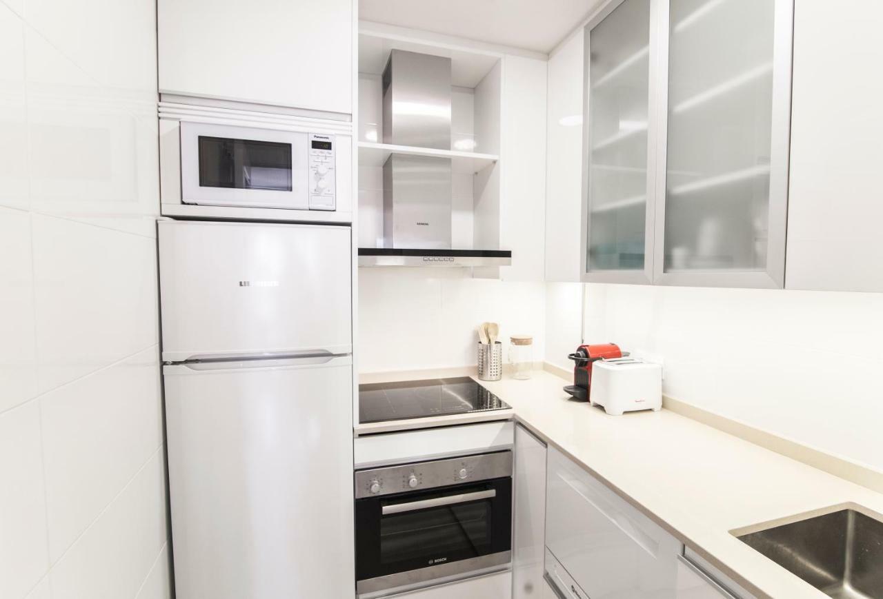 Ferienwohnung Elegant Retreat Business District Bernabeu Madrid Exterior foto